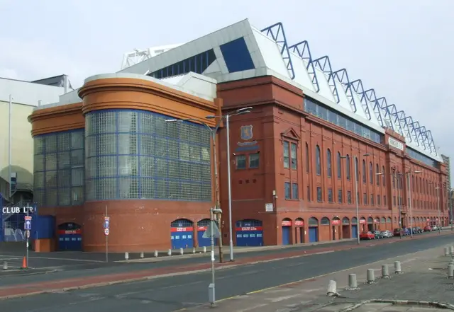 “I’m no lawyer”, “Penalty for Rangers” – Calls for sectarian singing to return to Ibrox after judge ruling expertly rinsed by Celtic fans